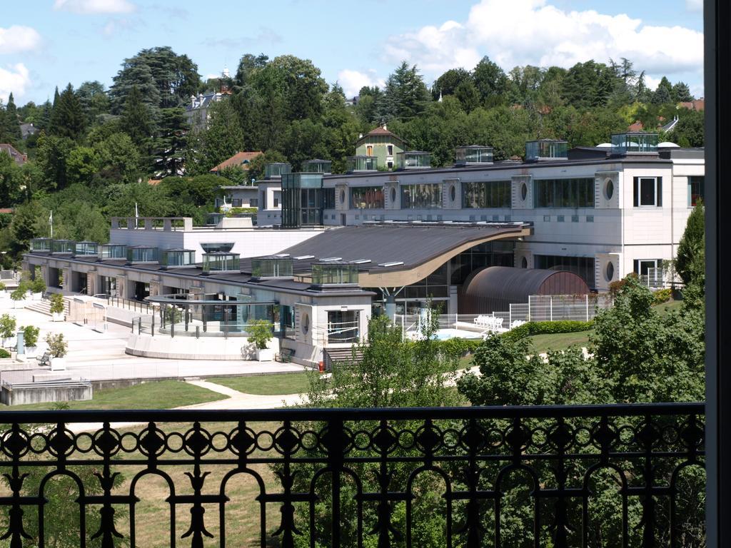 Aux Meubles Du Manoir Aparthotel Aix-les-Bains Exterior foto