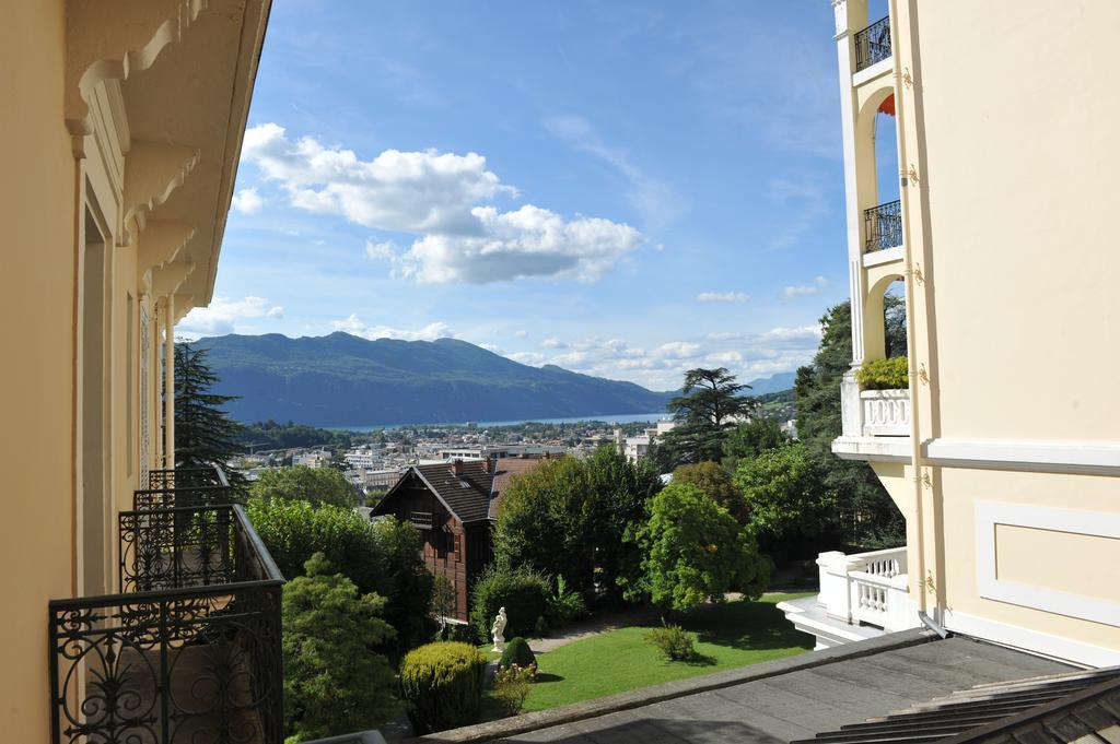 Aux Meubles Du Manoir Aparthotel Aix-les-Bains Exterior foto